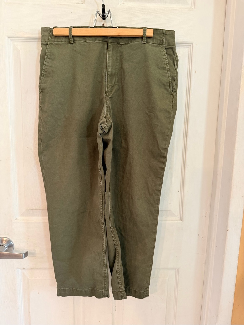 LOFT Olive Green Cropped Pants